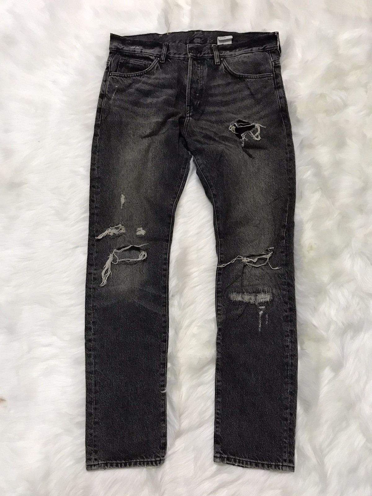 H&M Distressed Denim Slim Regular Tapered Leg Made in Turkey
