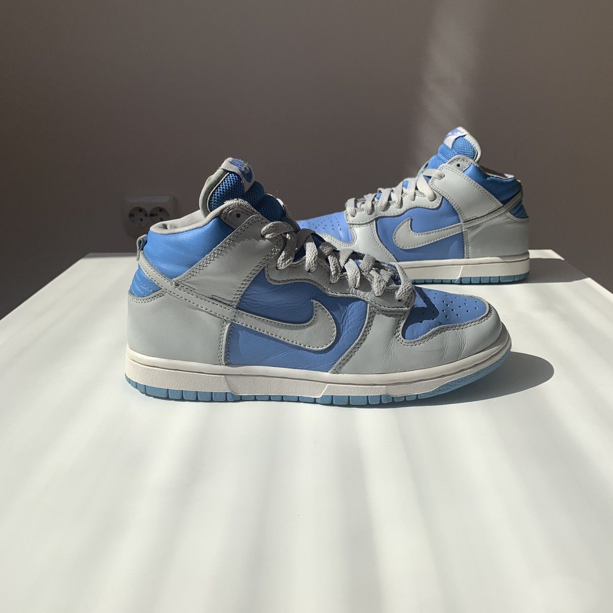 Nike 2003 Nike Dunk High Neutral Grey-University Blue GS Size US 8 / IT 38 - 3 Thumbnail
