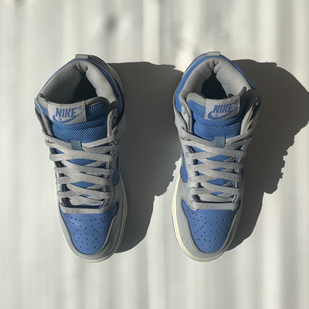 Nike 2003 Nike Dunk High Neutral Grey-University Blue GS Size US 8 / IT 38 - 5 Thumbnail