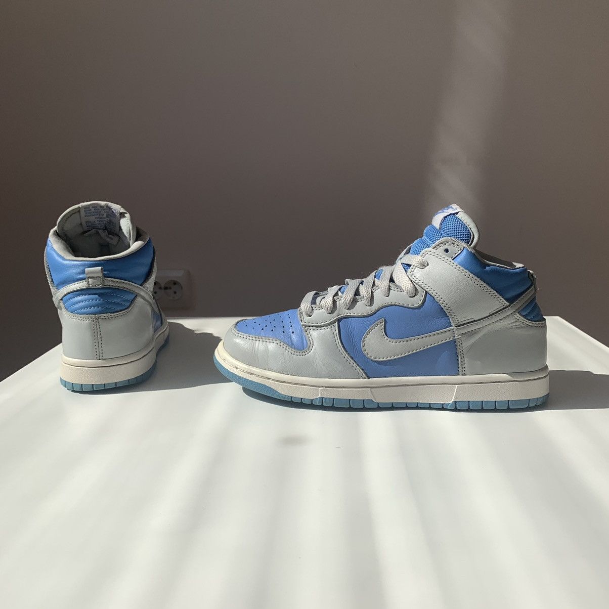Nike 2003 Nike Dunk High Neutral Grey-University Blue GS Size US 8 / IT 38 - 4 Thumbnail