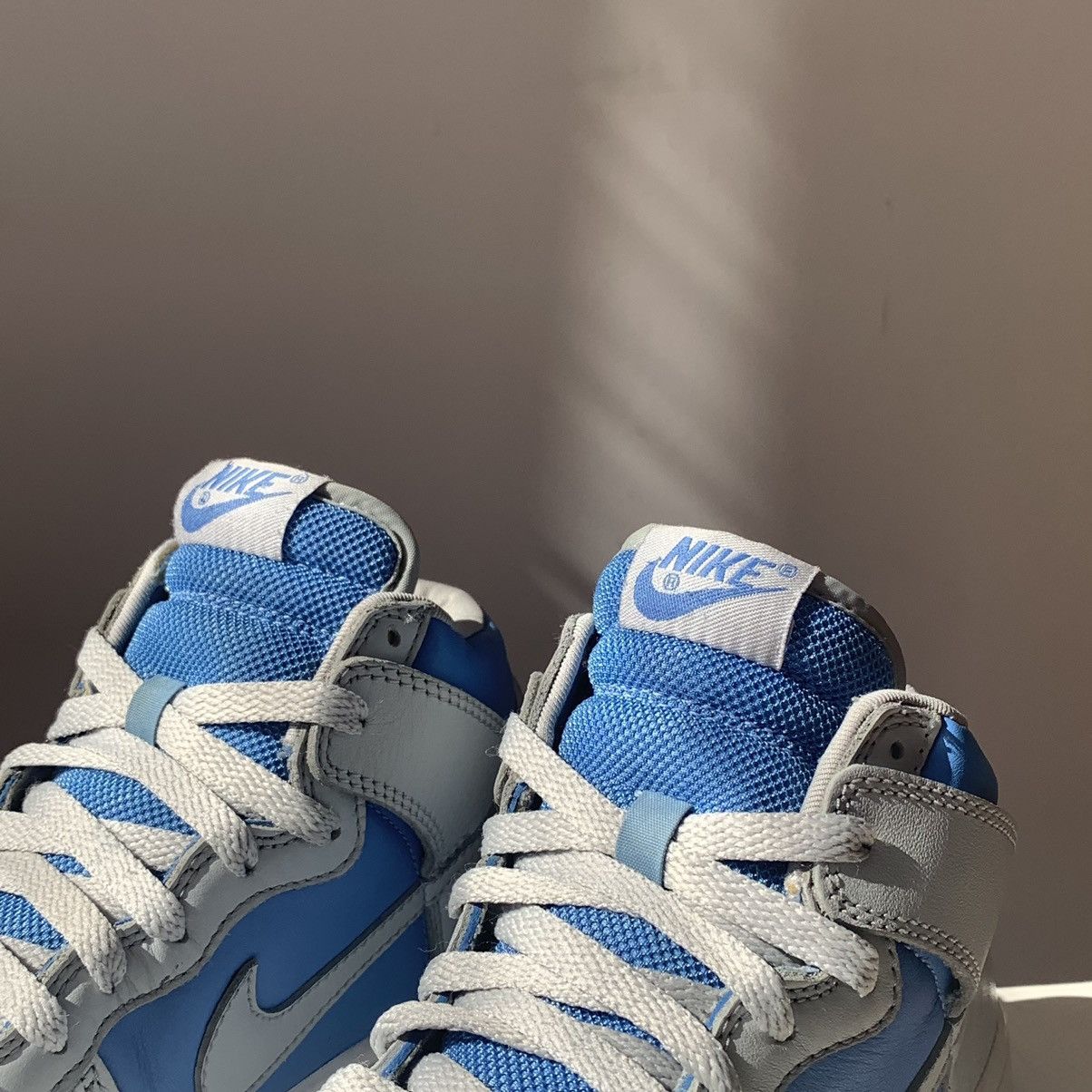 Nike 2003 Nike Dunk High Neutral Grey-University Blue GS Size US 8 / IT 38 - 6 Thumbnail