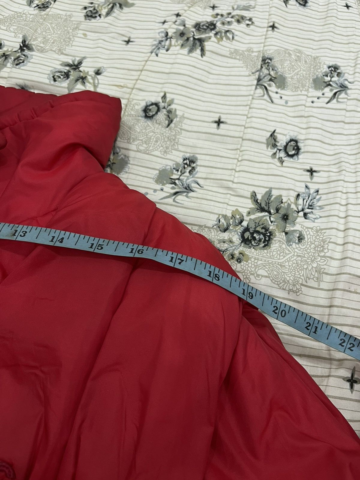 Japanese Brand B46. HENRI CHARLES COLSENET DESCENTE PUFFER JACKET Size US M / EU 48-50 / 2 - 13 Thumbnail