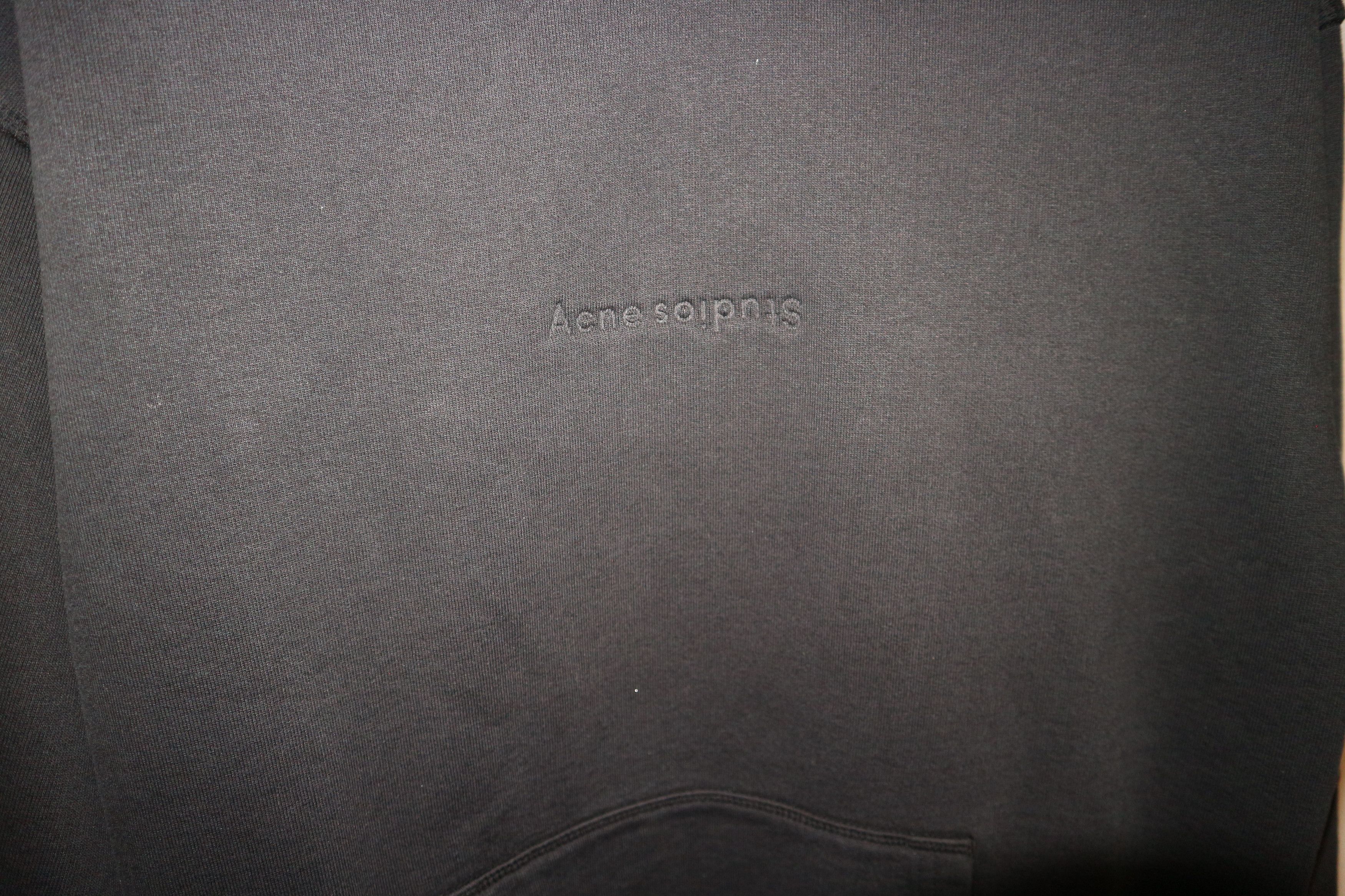 Acne Studios embossed logo hoodie Size US XS / EU 42 / 0 - 6 Thumbnail