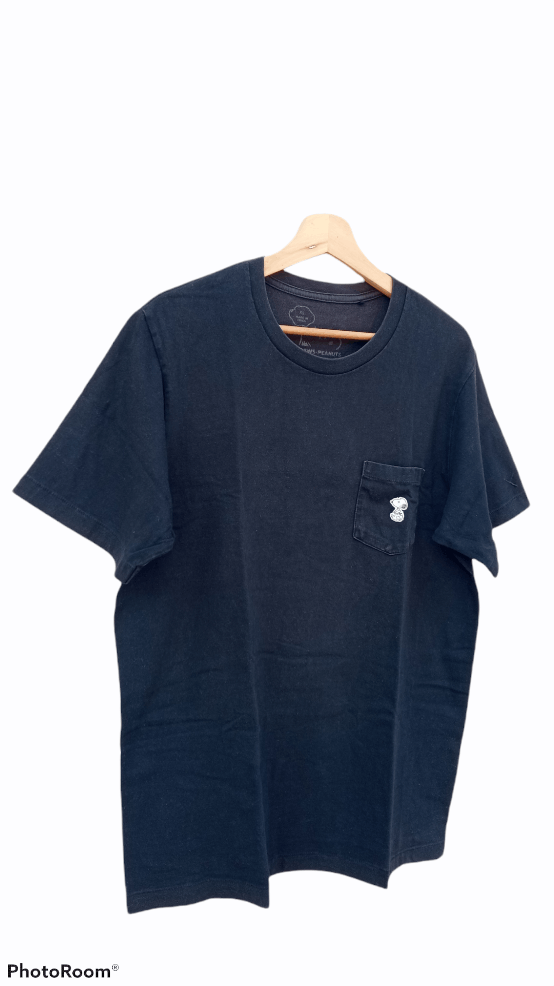 Japanese Brand × Kaws × Uniqlo 🔥🔥UT x Kaws Peanuts Pocket T-Shirt Size US L / EU 52-54 / 3 - 2 Thumbnail