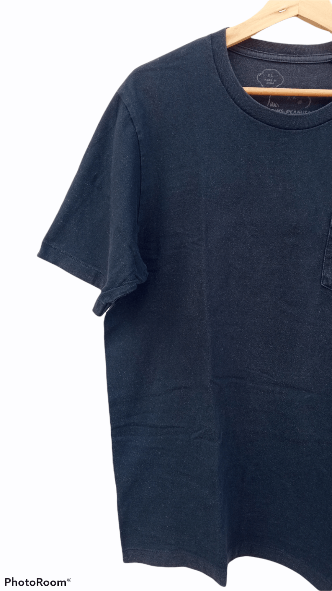 Japanese Brand × Kaws × Uniqlo 🔥🔥UT x Kaws Peanuts Pocket T-Shirt Size US L / EU 52-54 / 3 - 5 Thumbnail