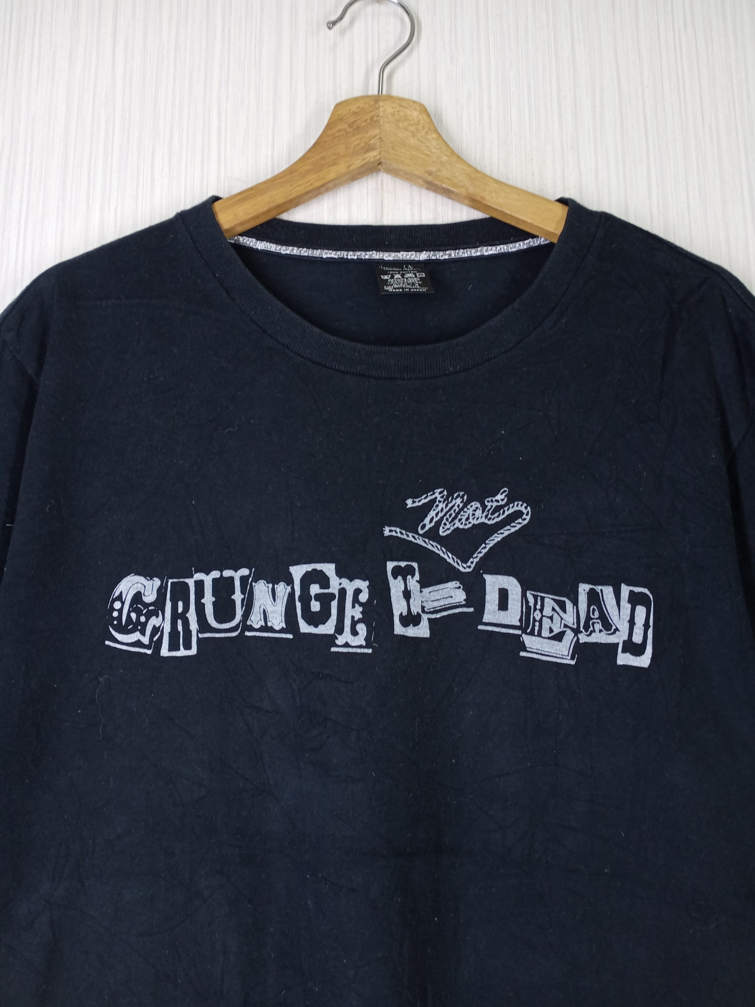 Number (N)ine Number (N)ine "Grunge Is Not Dead" Tshirt Size US L / EU 52-54 / 3 - 3 Thumbnail