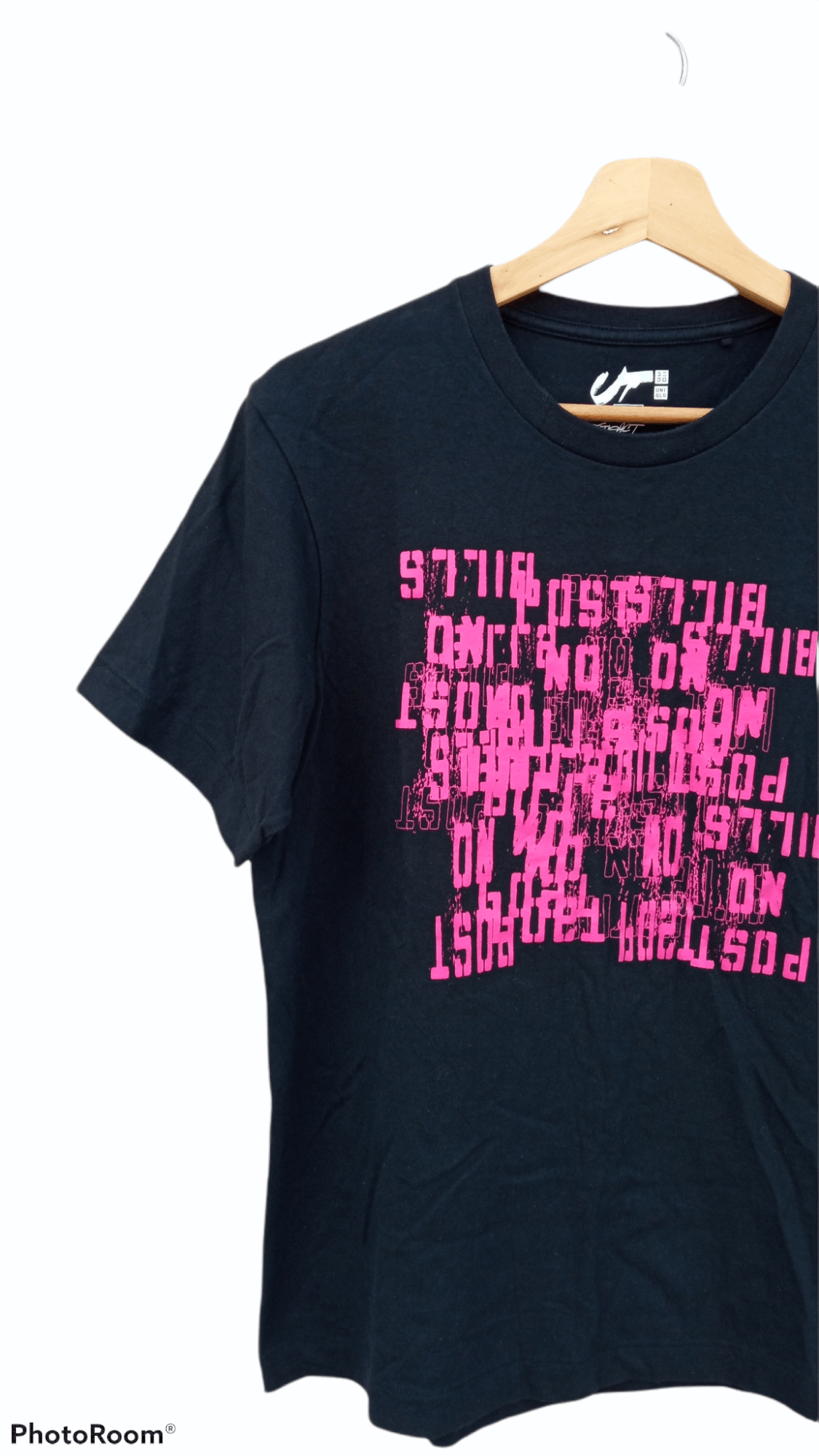 Futura × Japanese Brand × Uniqlo 🔥🔥UT x Futura Abstract Printed T-Shirt Size US S / EU 44-46 / 1 - 5 Thumbnail