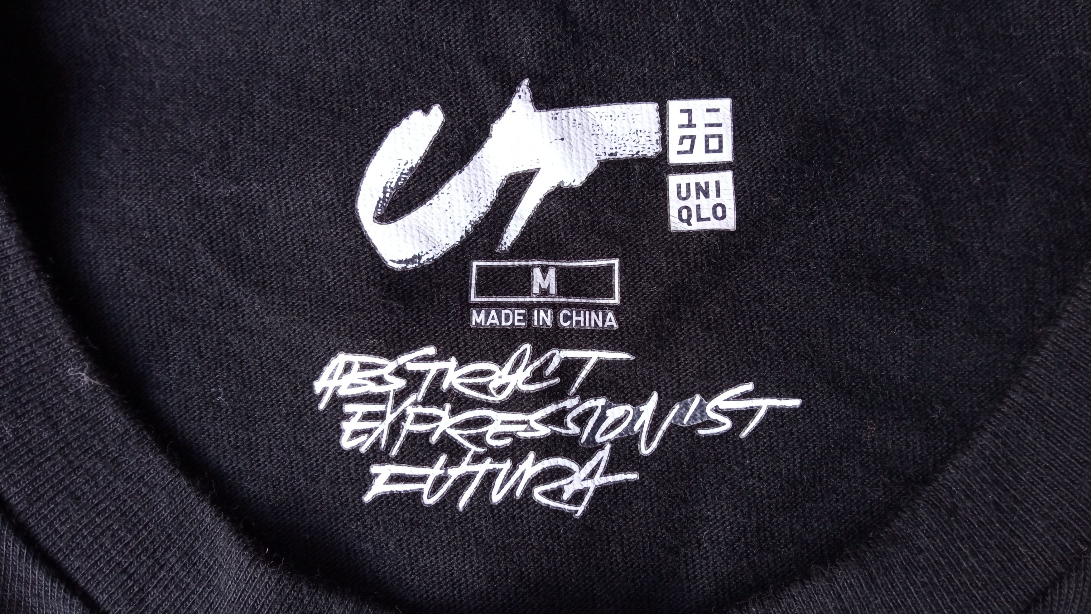 Futura × Japanese Brand × Uniqlo 🔥🔥UT x Futura Abstract Printed T-Shirt Size US S / EU 44-46 / 1 - 21 Thumbnail