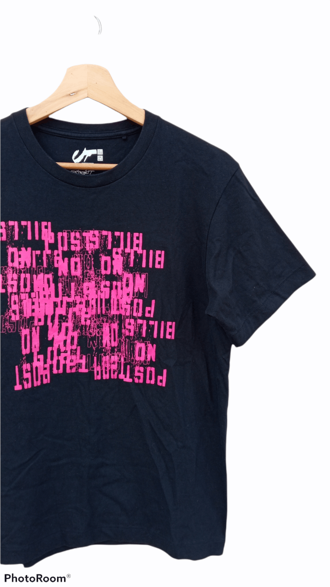 Futura × Japanese Brand × Uniqlo 🔥🔥UT x Futura Abstract Printed T-Shirt Size US S / EU 44-46 / 1 - 4 Thumbnail
