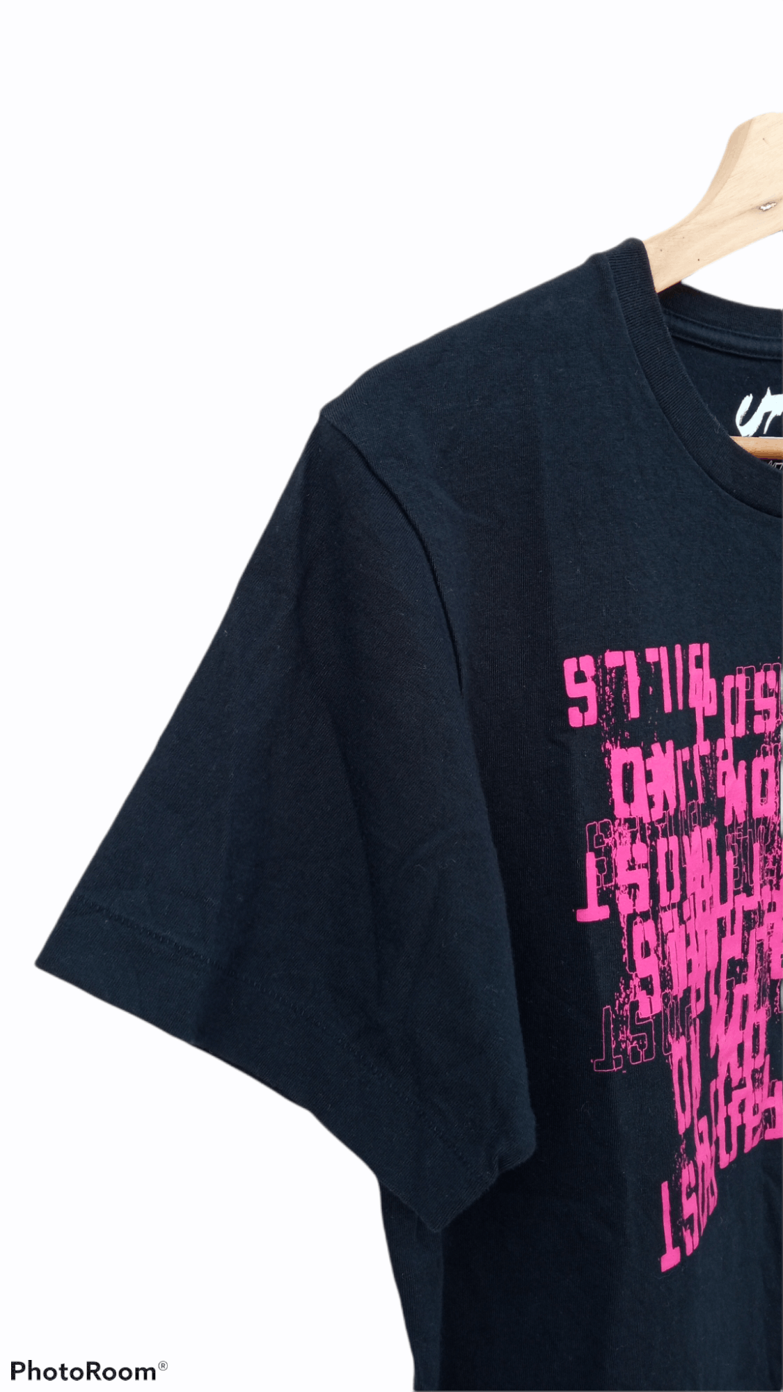 Futura × Japanese Brand × Uniqlo 🔥🔥UT x Futura Abstract Printed T-Shirt Size US S / EU 44-46 / 1 - 9 Thumbnail