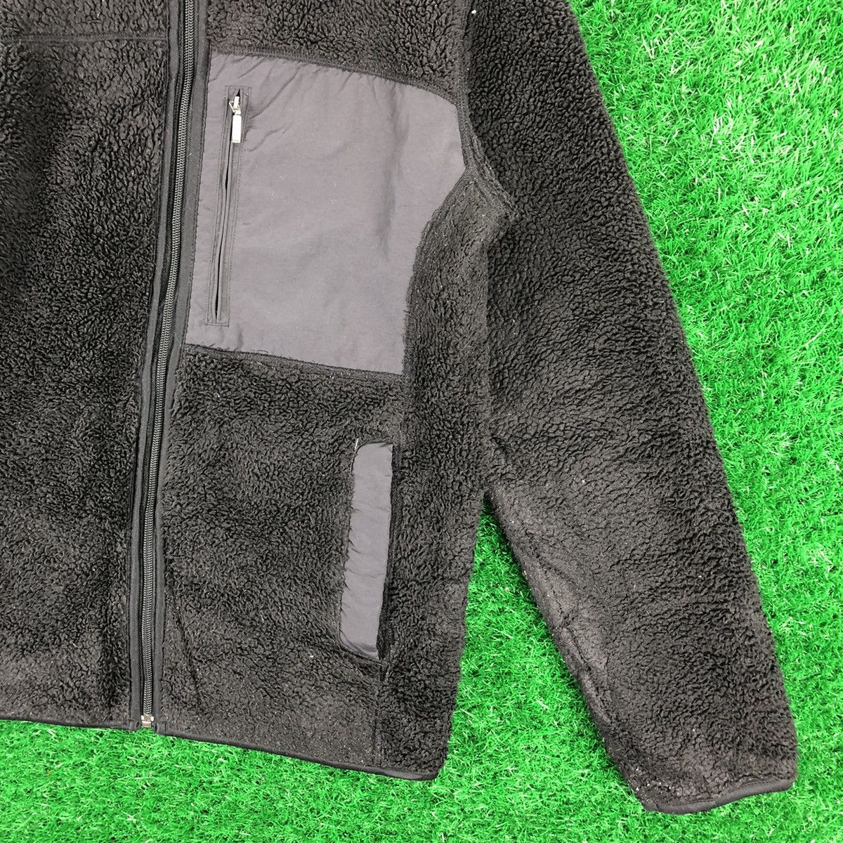 Uniqlo Uniqlo Bulky Fleece Black Zipper Sweater Jacket Size US S / EU 44-46 / 1 - 3 Thumbnail