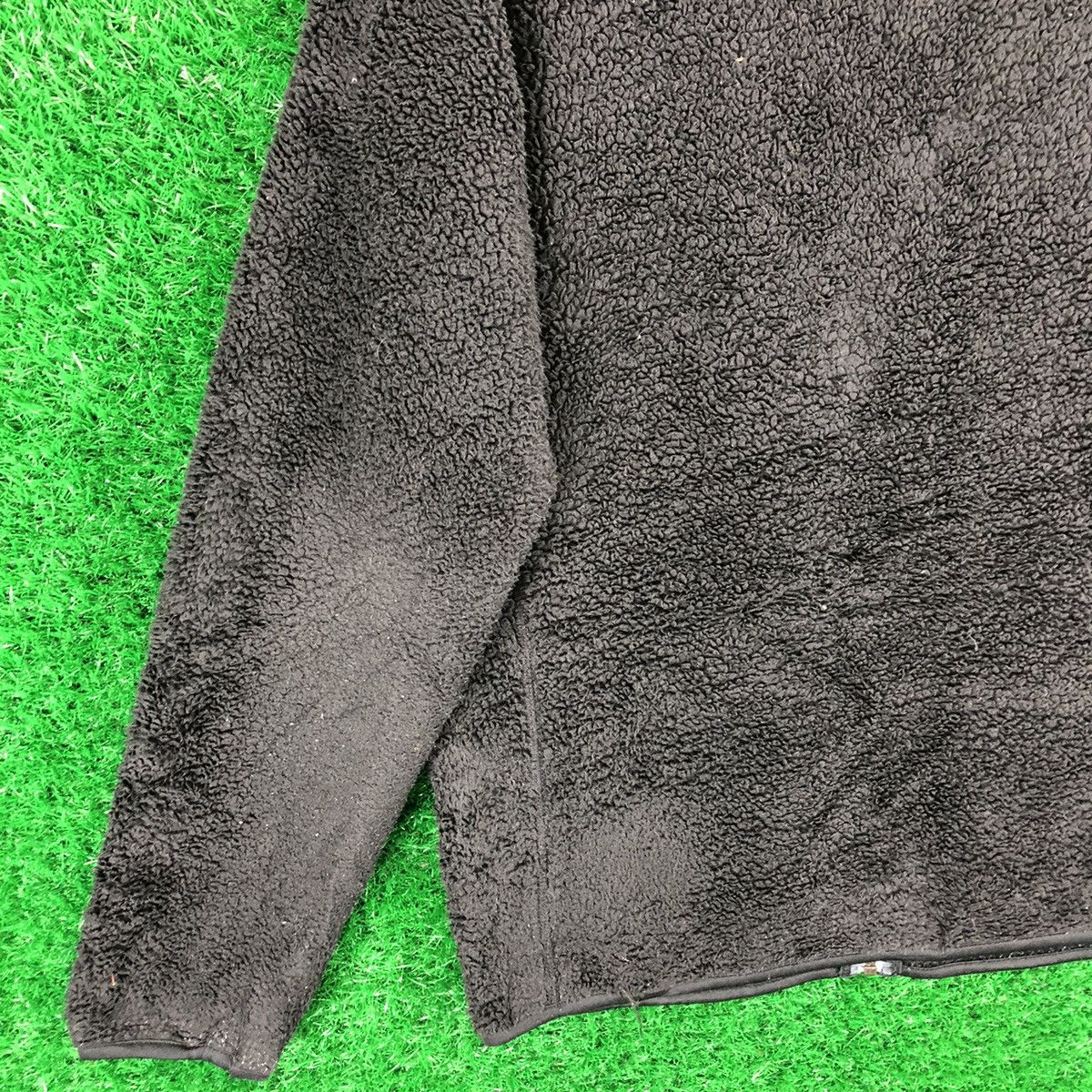 Uniqlo Uniqlo Bulky Fleece Black Zipper Sweater Jacket Size US S / EU 44-46 / 1 - 6 Thumbnail