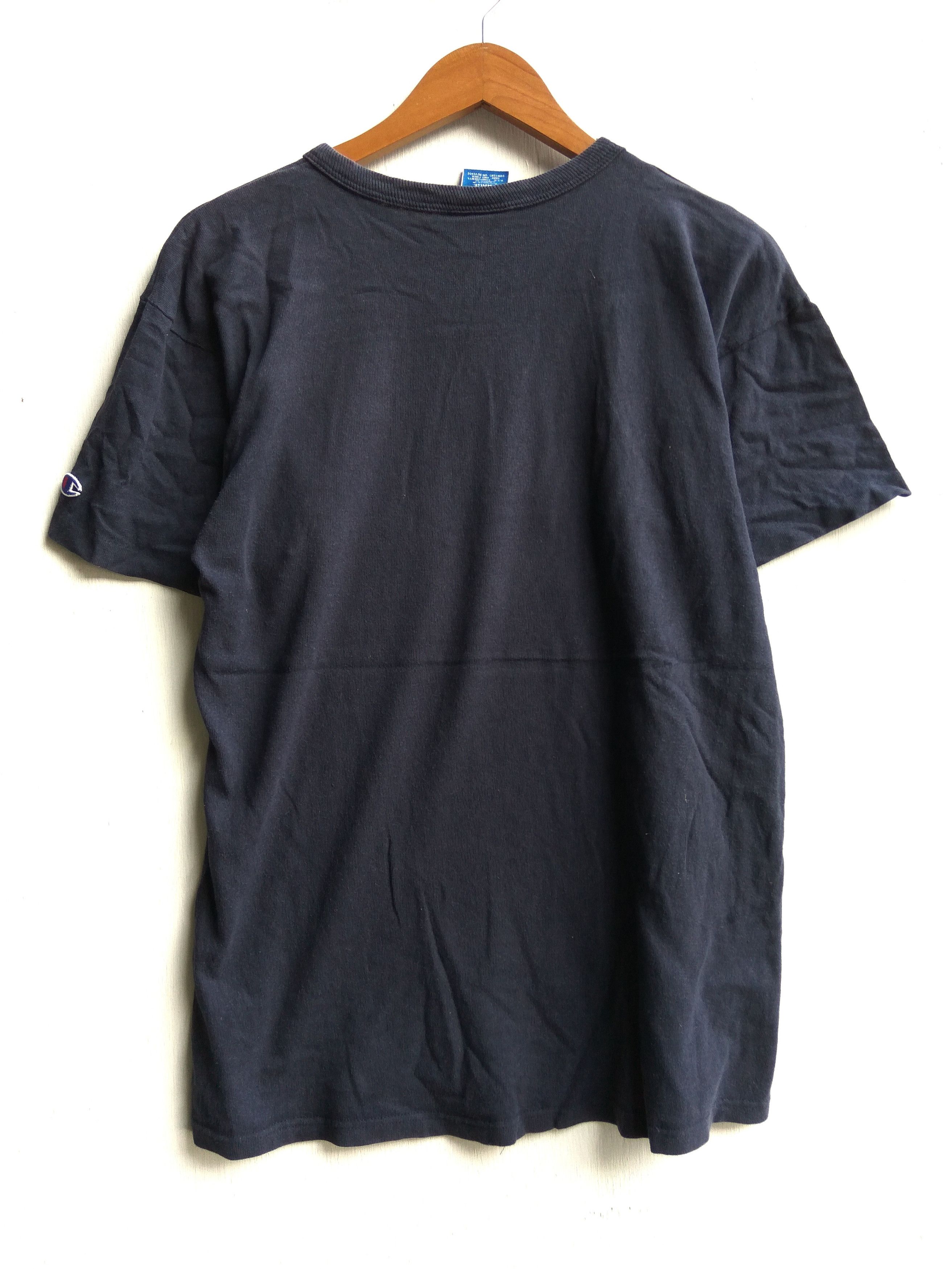 Champion × Vintage Vintage 90s CHAMPION small logo tshirt Size US L / EU 52-54 / 3 - 3 Thumbnail