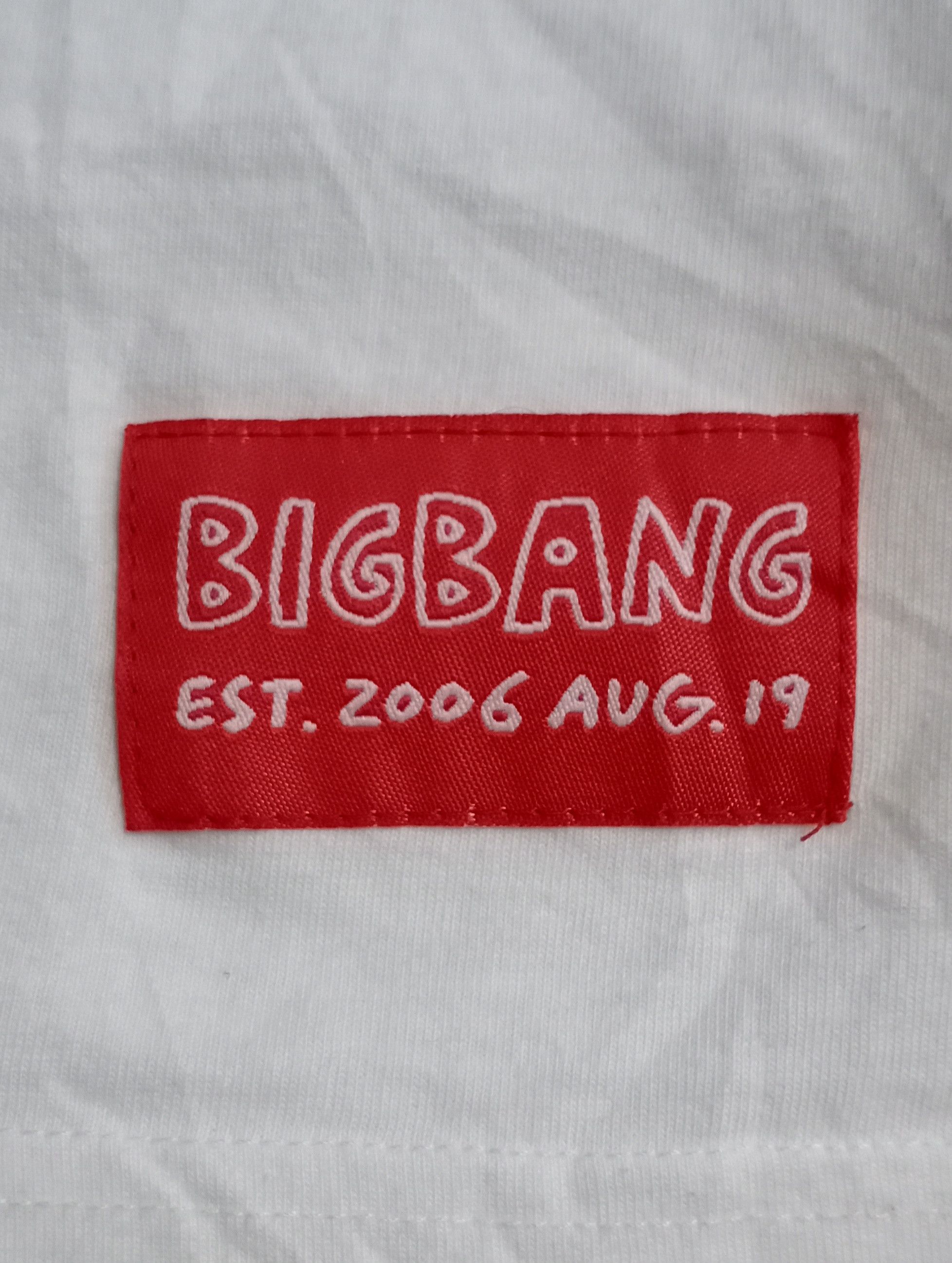 Band Tees RARE KEITH HARING X BIGBANG band BIG PRINT Size US M / EU 48-50 / 2 - 5 Thumbnail