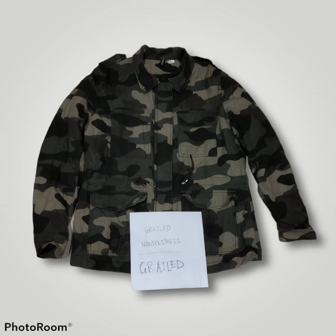 Designer × H&M H&M GREEN ARMY CAMO JACKET Size US M / EU 48-50 / 2 - 1 Thumbnail