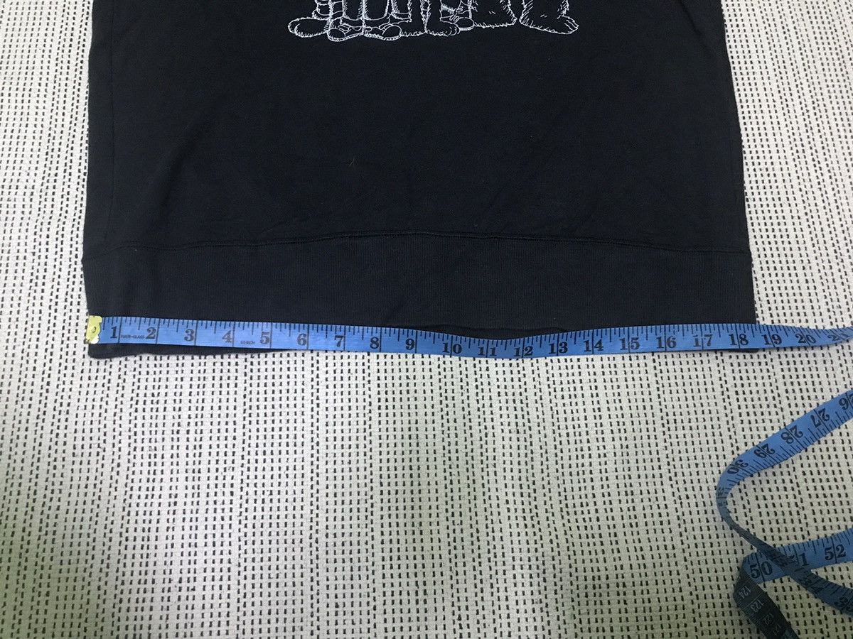 Kaws × Uniqlo ‼️‼️ vintage kaws sesame street very rare Size US L / EU 52-54 / 3 - 8 Thumbnail