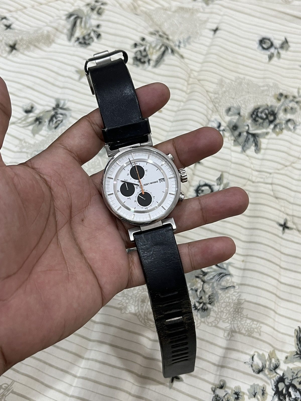 Issey Miyake ISSEY MIYAKE HYPEBEAST CHRONOGRAPH QUARTZ WATCH Size ONE SIZE - 1 Thumbnail