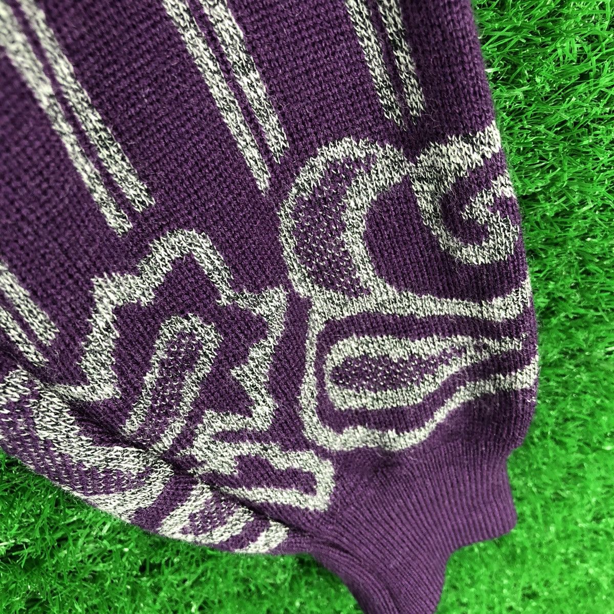 Japanese Brand Vintage 80's Knit Sweater V Neck Vidi Vici x Mizuno Size M / US 6-8 / IT 42-44 - 7 Thumbnail