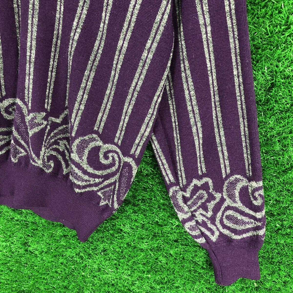 Japanese Brand Vintage 80's Knit Sweater V Neck Vidi Vici x Mizuno Size M / US 6-8 / IT 42-44 - 3 Thumbnail