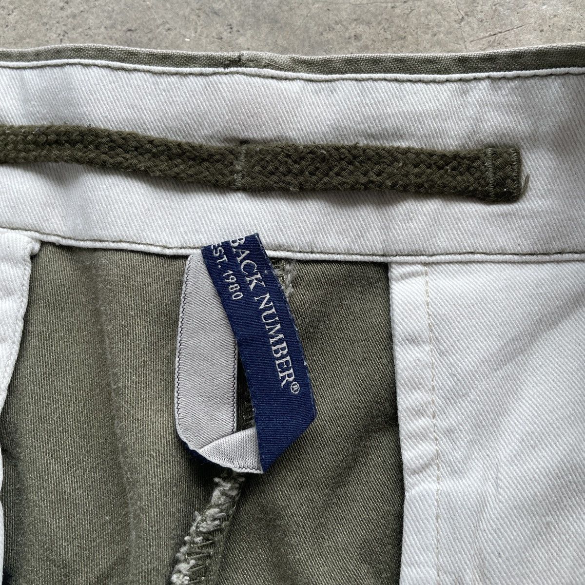 Japanese Brand Back Numbers Faded Green BONDAGE/PARACHUTE Cargo Pants Size US 33 - 8 Thumbnail