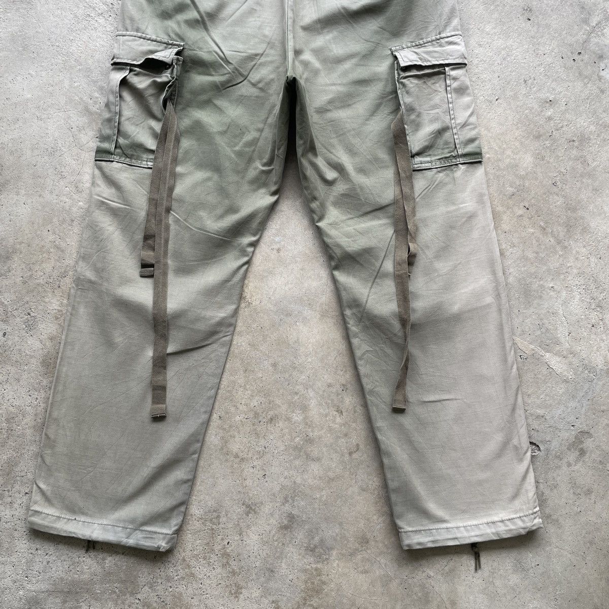Japanese Brand Back Numbers Faded Green BONDAGE/PARACHUTE Cargo Pants Size US 33 - 13 Thumbnail