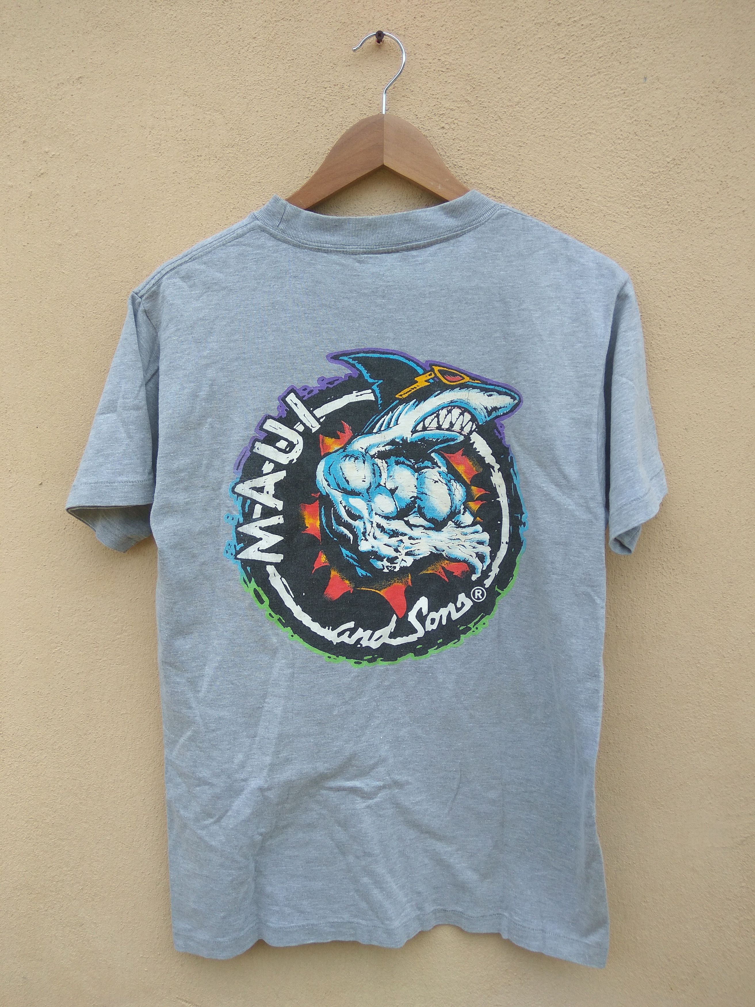 Vintage 90s Vintage Maui And Sons t shirt made in usa
