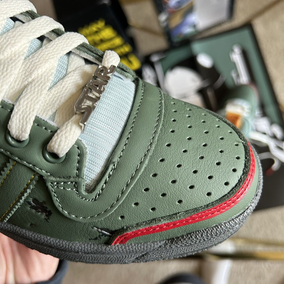 Adidas × Star Wars 2020 EMPiRE STRiKES BACK BOBA FETT TOP TEN Hi POUCH FZ3465 Size US 7.5 / EU 40-41 - 19 Thumbnail