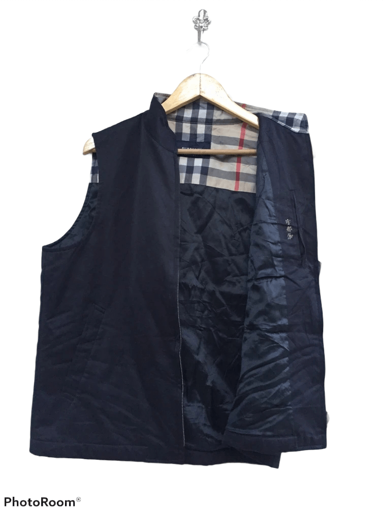 Burberry BURBERRY VESTS Size US M / EU 48-50 / 2 - 1 Thumbnail