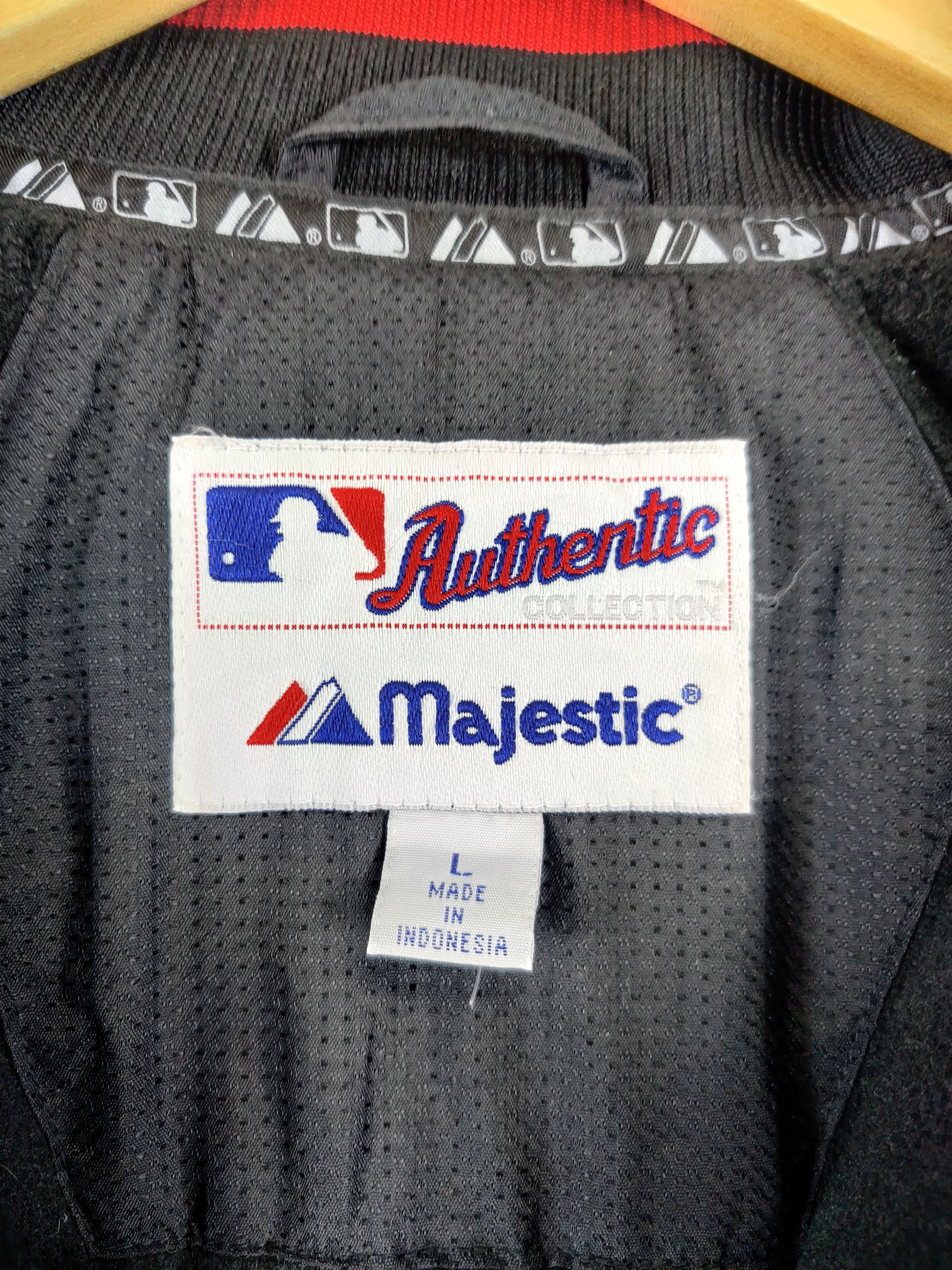 Majestic Vintage MLB Authentic Majestic Bomber Jacket Size US L / EU 52-54 / 3 - 10 Thumbnail