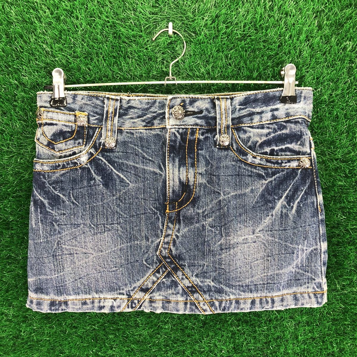 Japanese Brand Vintage 90's Blue Denim Sexy Mini Skirt by Vence Jeans Size 28" / US 6 / IT 42 - 1 Thumbnail