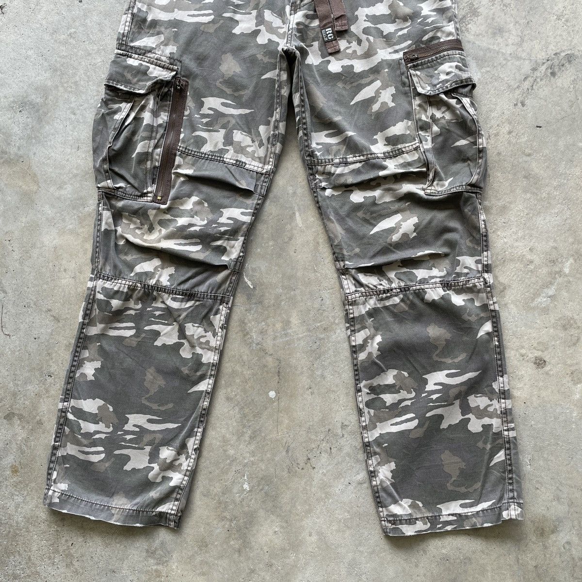 Japanese Brand 8 Pocket Vintage R.C.C 986 Faded Flare Military Cargo Pants Size US 32 / EU 48 - 4 Thumbnail