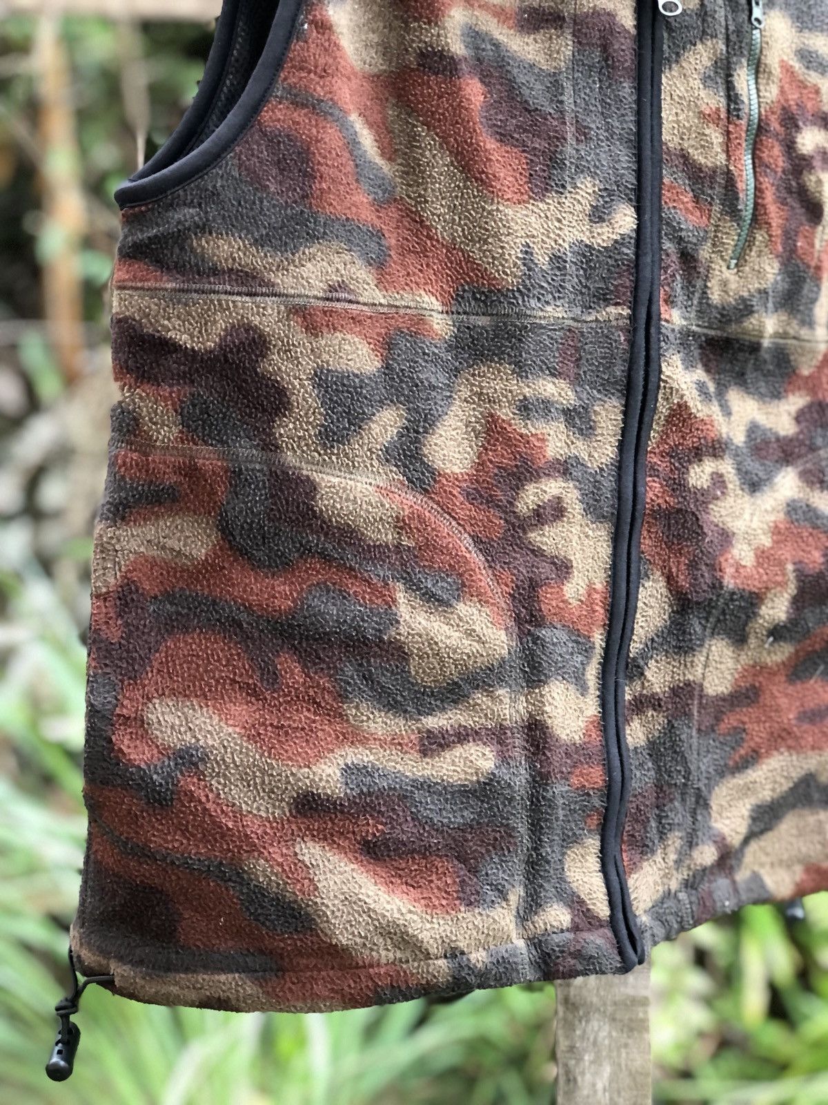 Japanese Brand Vintage 80's Fleece Camo Vest Outdoor Style Size US L / EU 52-54 / 3 - 3 Thumbnail