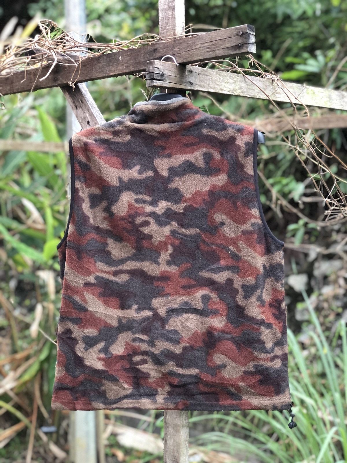 Japanese Brand Vintage 80's Fleece Camo Vest Outdoor Style Size US L / EU 52-54 / 3 - 4 Thumbnail