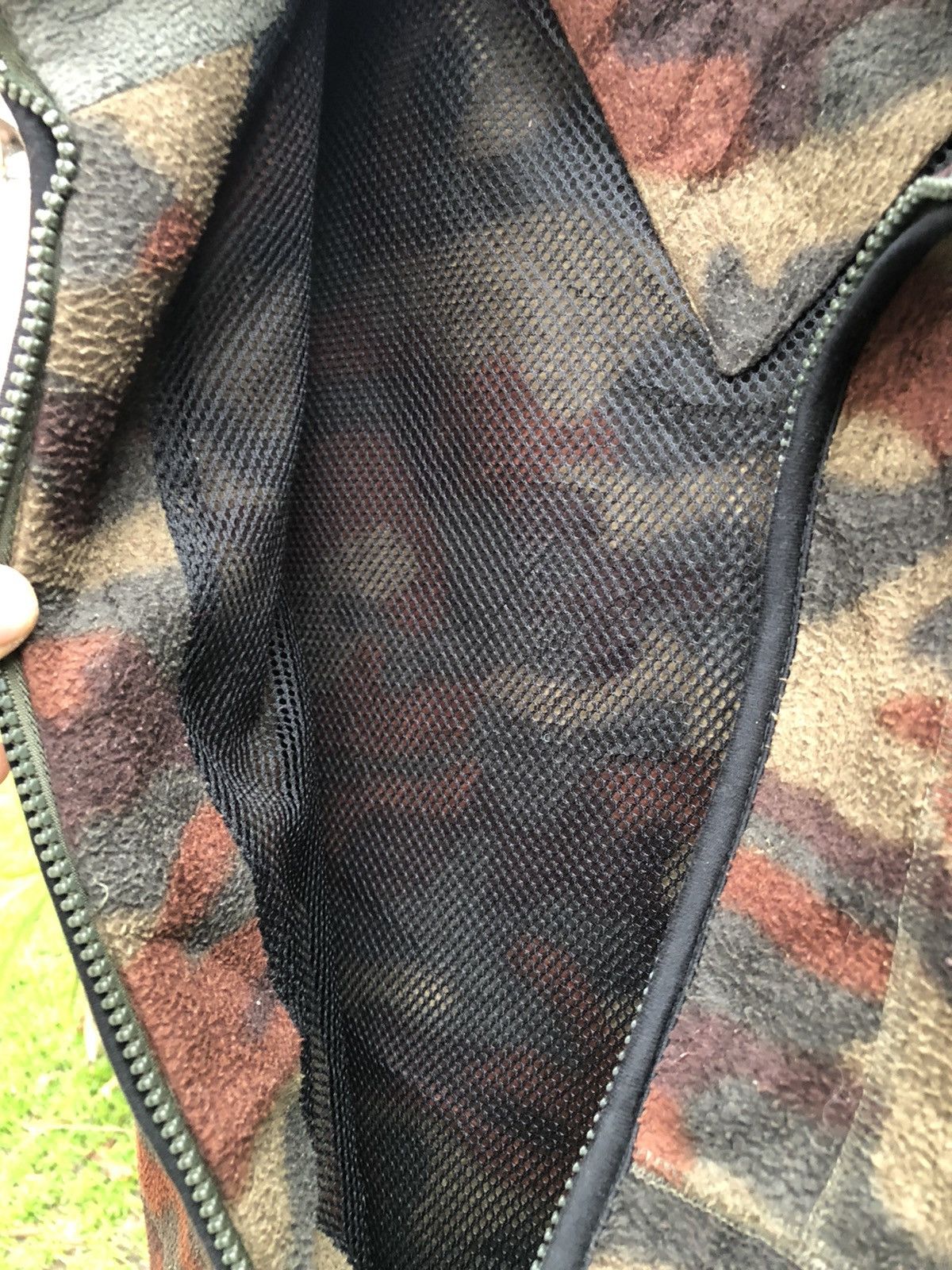 Japanese Brand Vintage 80's Fleece Camo Vest Outdoor Style Size US L / EU 52-54 / 3 - 8 Thumbnail