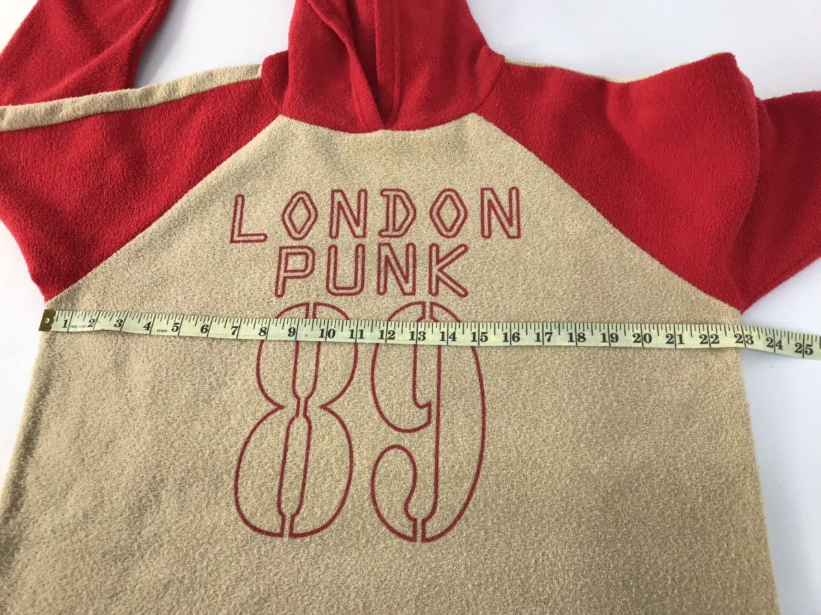 Japanese Brand Vintage Sweatshirt Hoodie Big Logo London Punk 89 Size US L / EU 52-54 / 3 - 8 Thumbnail