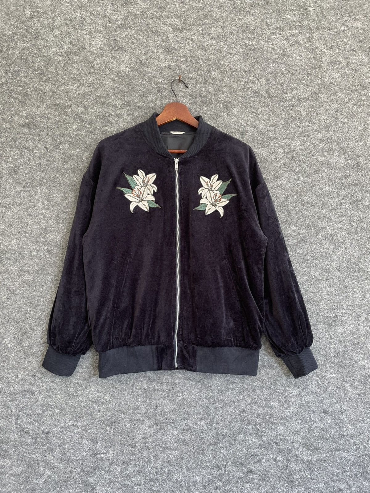 image of Sukajan Souvenir Jacket Avan Lily Sukajan Velvet Jacket in Black, Men's (Size Medium)