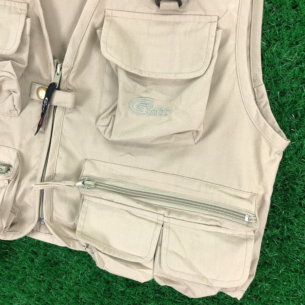 Japanese Brand Vintage 90's Vest Multi Pocket Sport Fishing by Gett Size US M / EU 48-50 / 2 - 3 Thumbnail