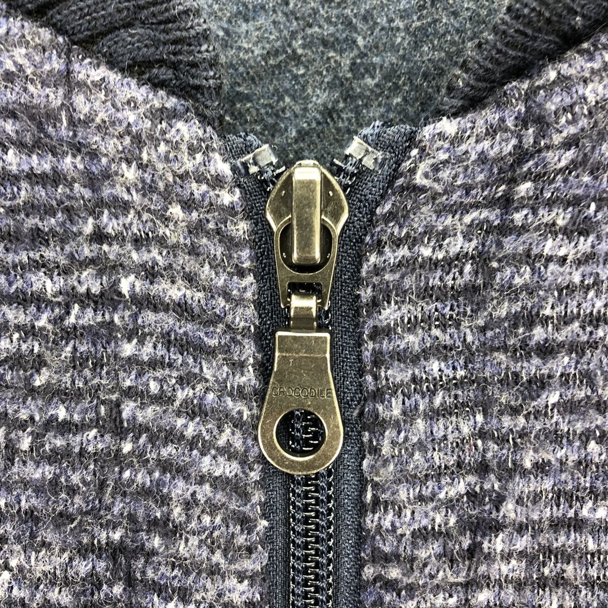 Japanese Brand Vintage 90's Crocodile Knit Fleece Zipper Sweater Jacket Size US M / EU 48-50 / 2 - 11 Thumbnail