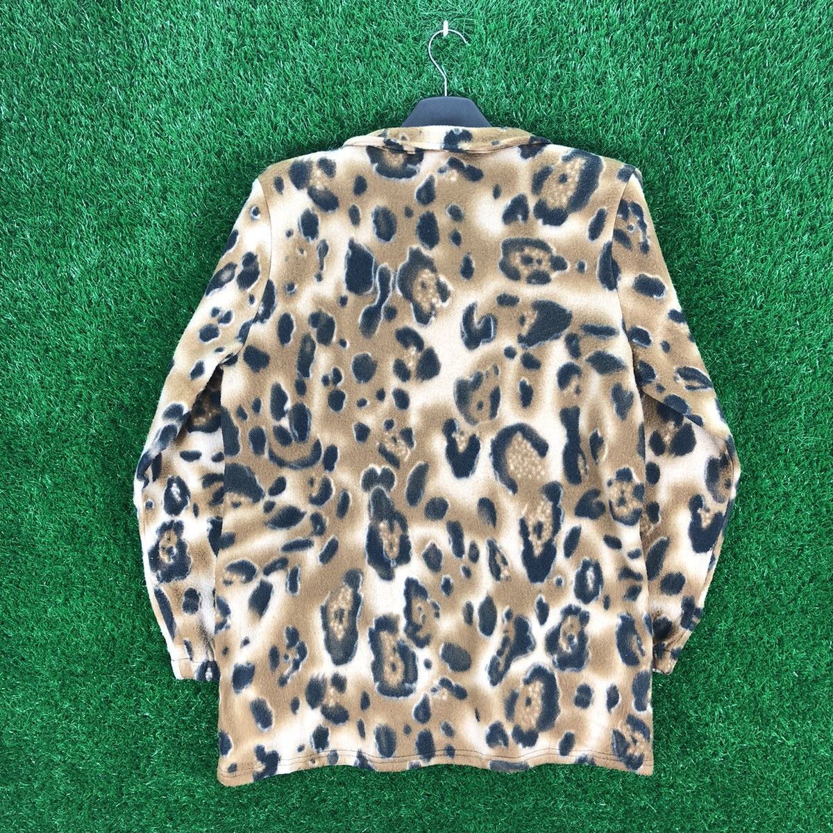 Japanese Brand Vintage 90's Leopard Fleece Zipper Sweater by Five Japan Size US M / EU 48-50 / 2 - 4 Thumbnail