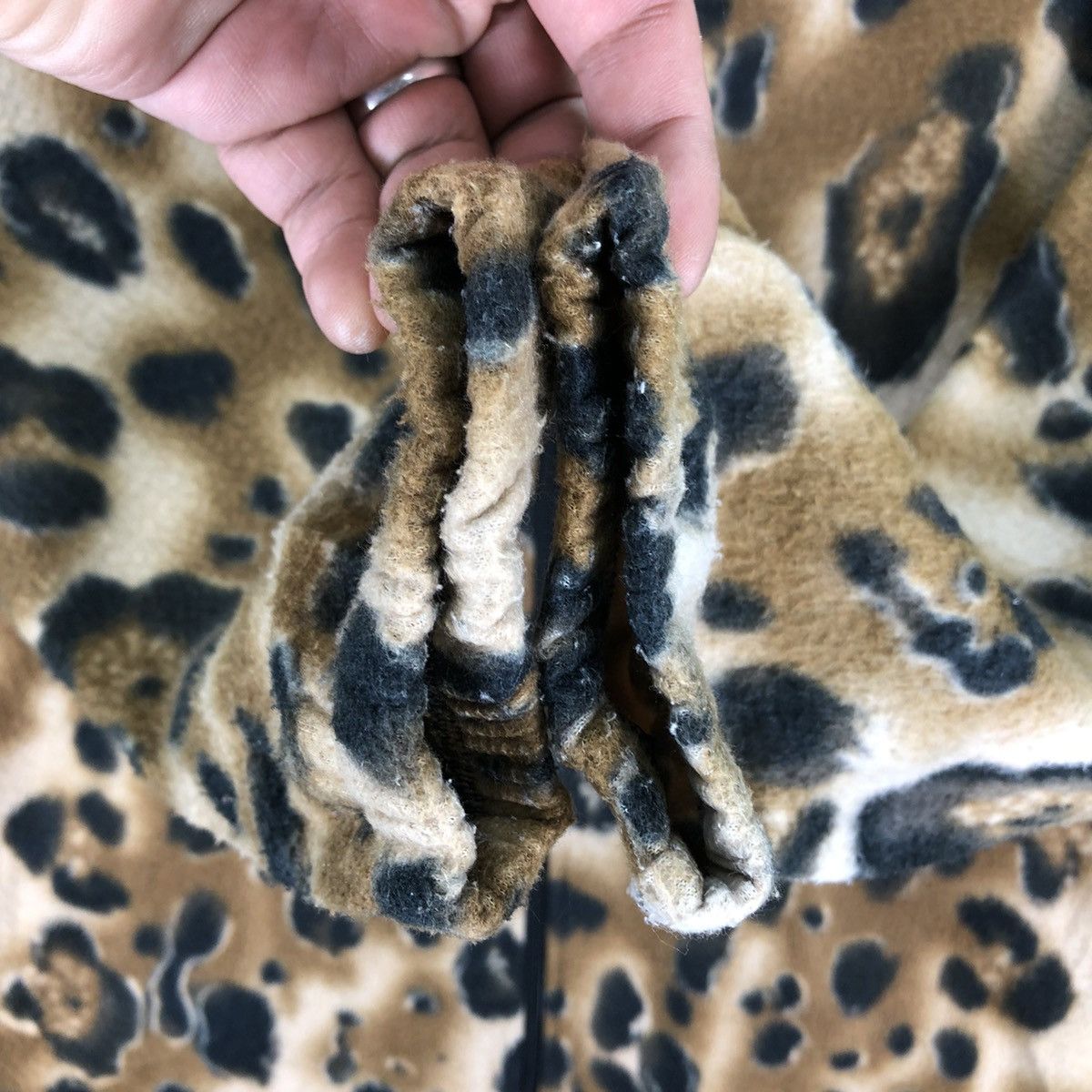 Japanese Brand Vintage 90's Leopard Fleece Zipper Sweater by Five Japan Size US M / EU 48-50 / 2 - 7 Thumbnail