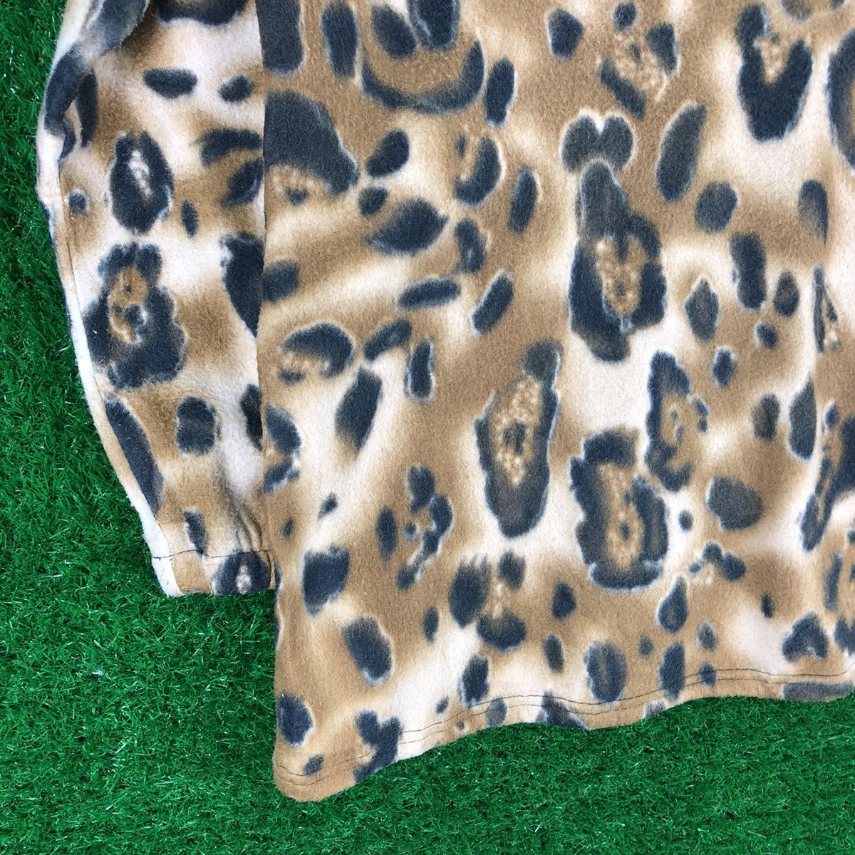 Japanese Brand Vintage 90's Leopard Fleece Zipper Sweater by Five Japan Size US M / EU 48-50 / 2 - 6 Thumbnail