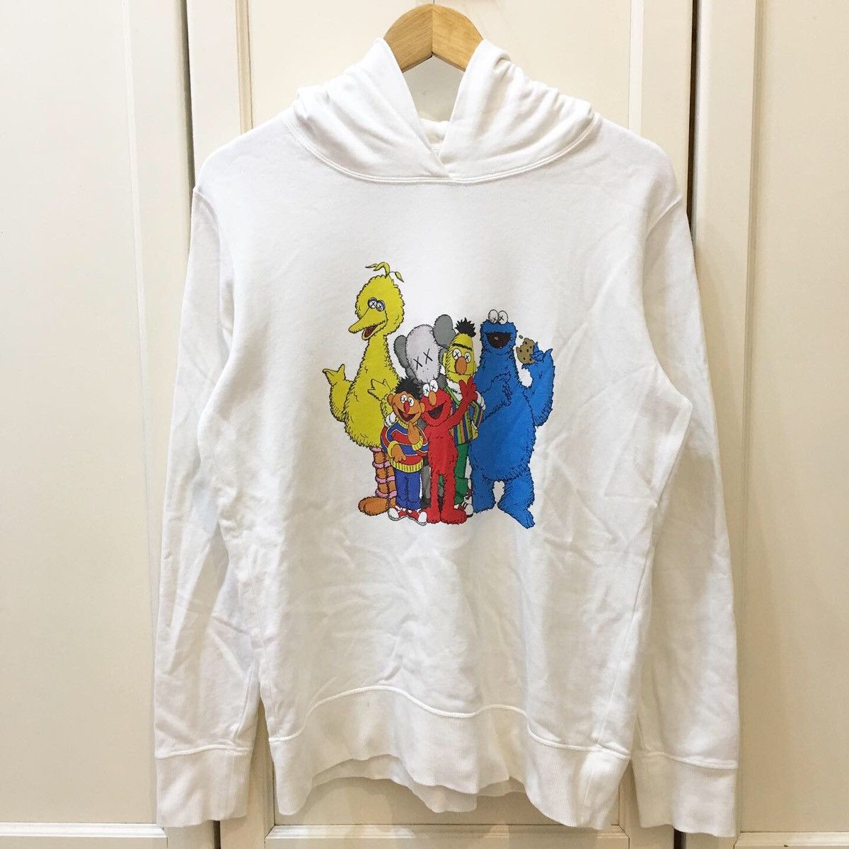 Japanese Brand Kaws x Sesame Street Hoodie Size US M / EU 48-50 / 2 - 1 Thumbnail