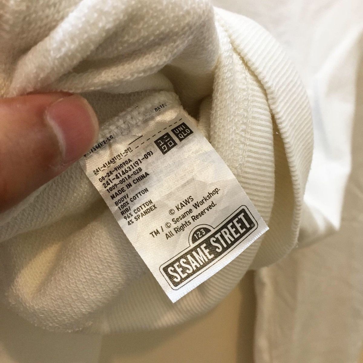 Japanese Brand Kaws x Sesame Street Hoodie Size US M / EU 48-50 / 2 - 4 Thumbnail