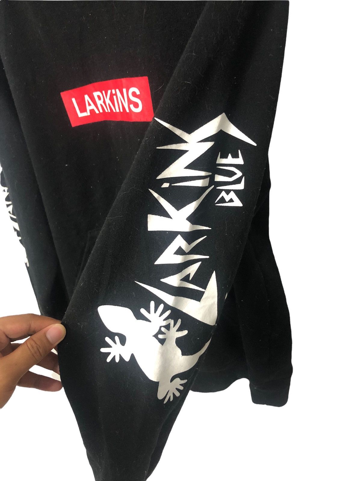 Japanese Brand Vintage Larkins Blue Spell Out Big Logo Hoodie Sweatshirt Size US L / EU 52-54 / 3 - 5 Thumbnail