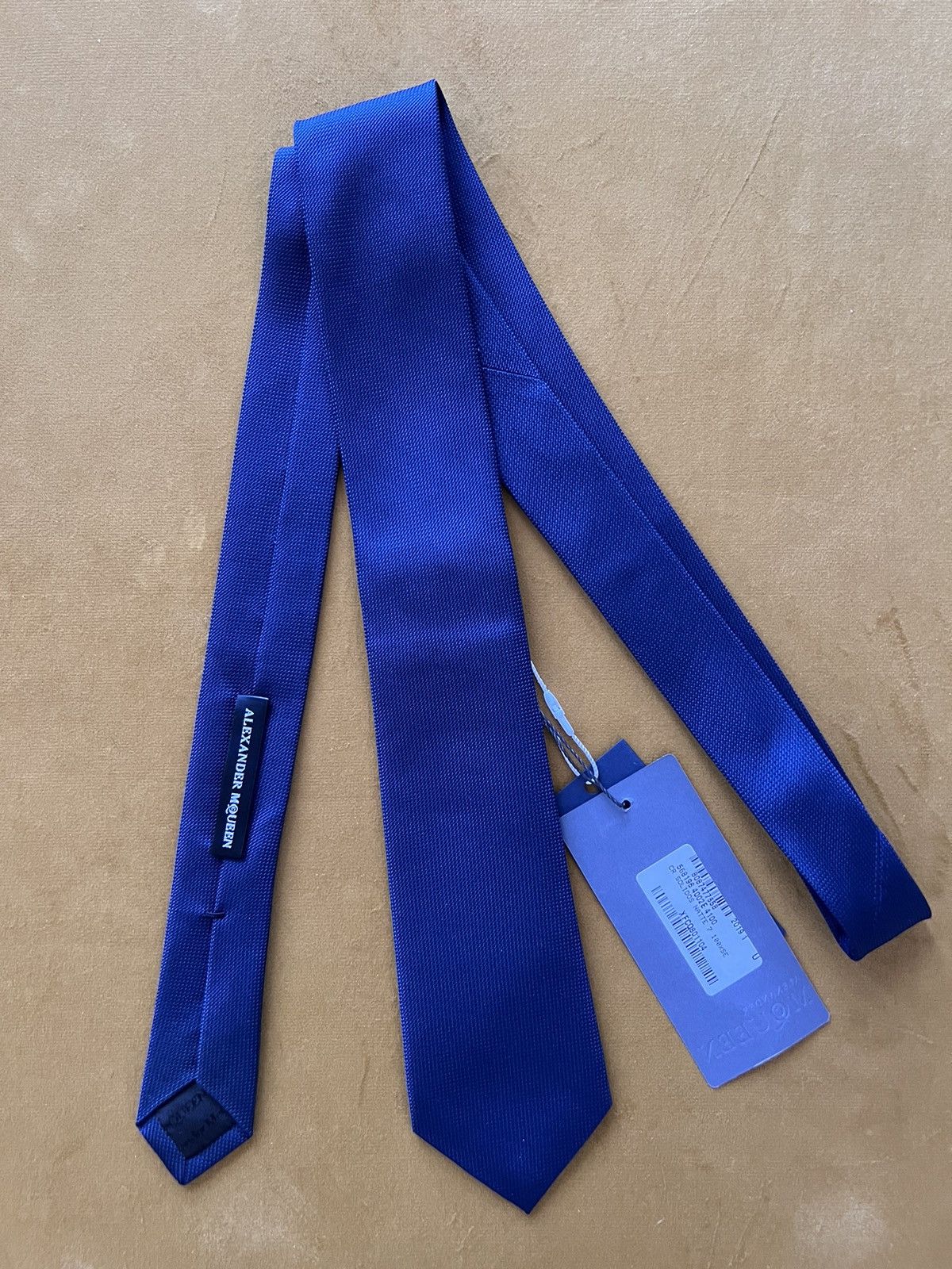 Alexander McQueen NWT mainline textured silk tie, 7cm, made in Italy Size ONE SIZE - 1 Thumbnail