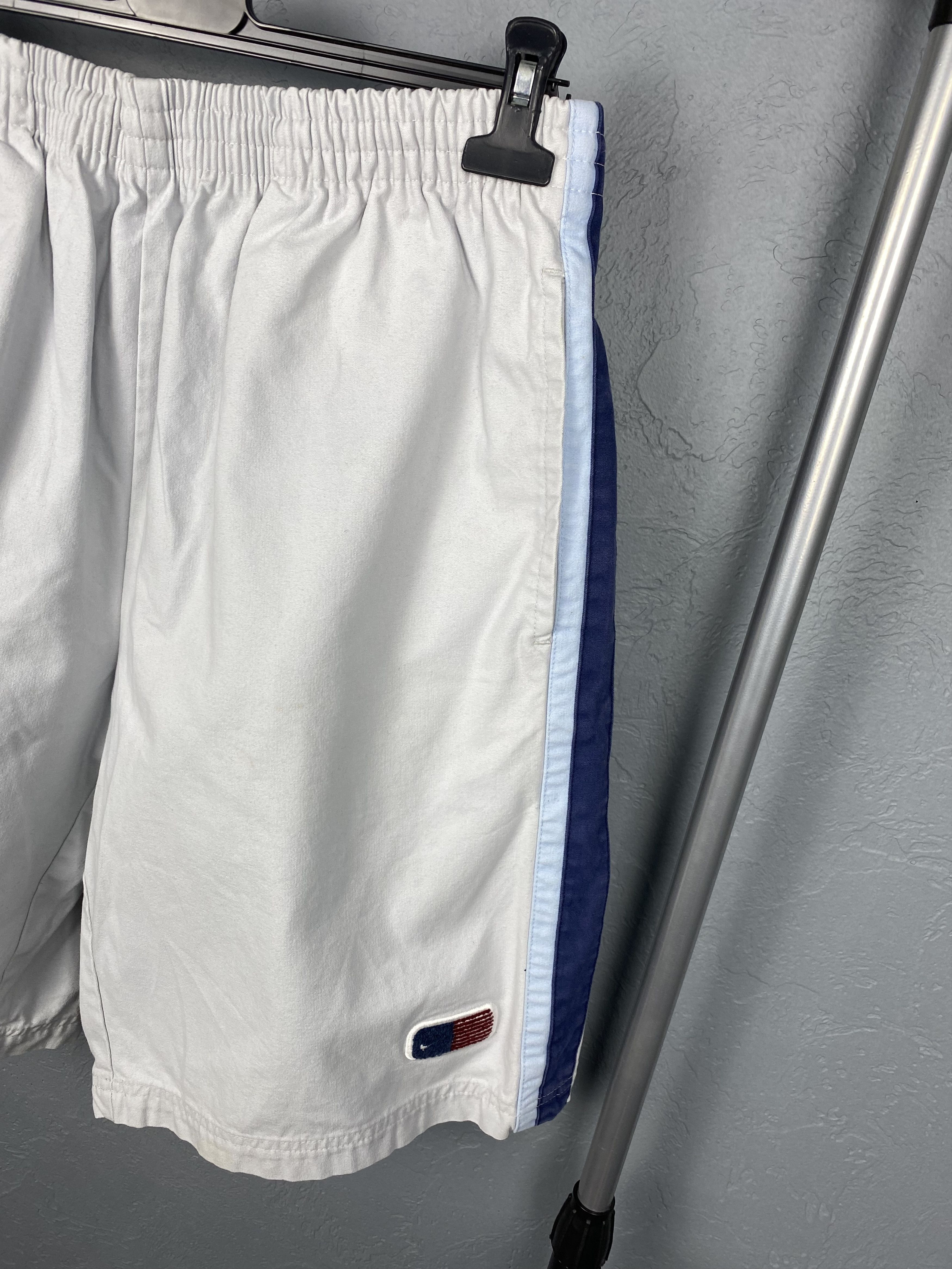 Nike Nike 90s Vintage Mens Heavy Cotton Shorts Size US 36 / EU 52 - 2 Thumbnail