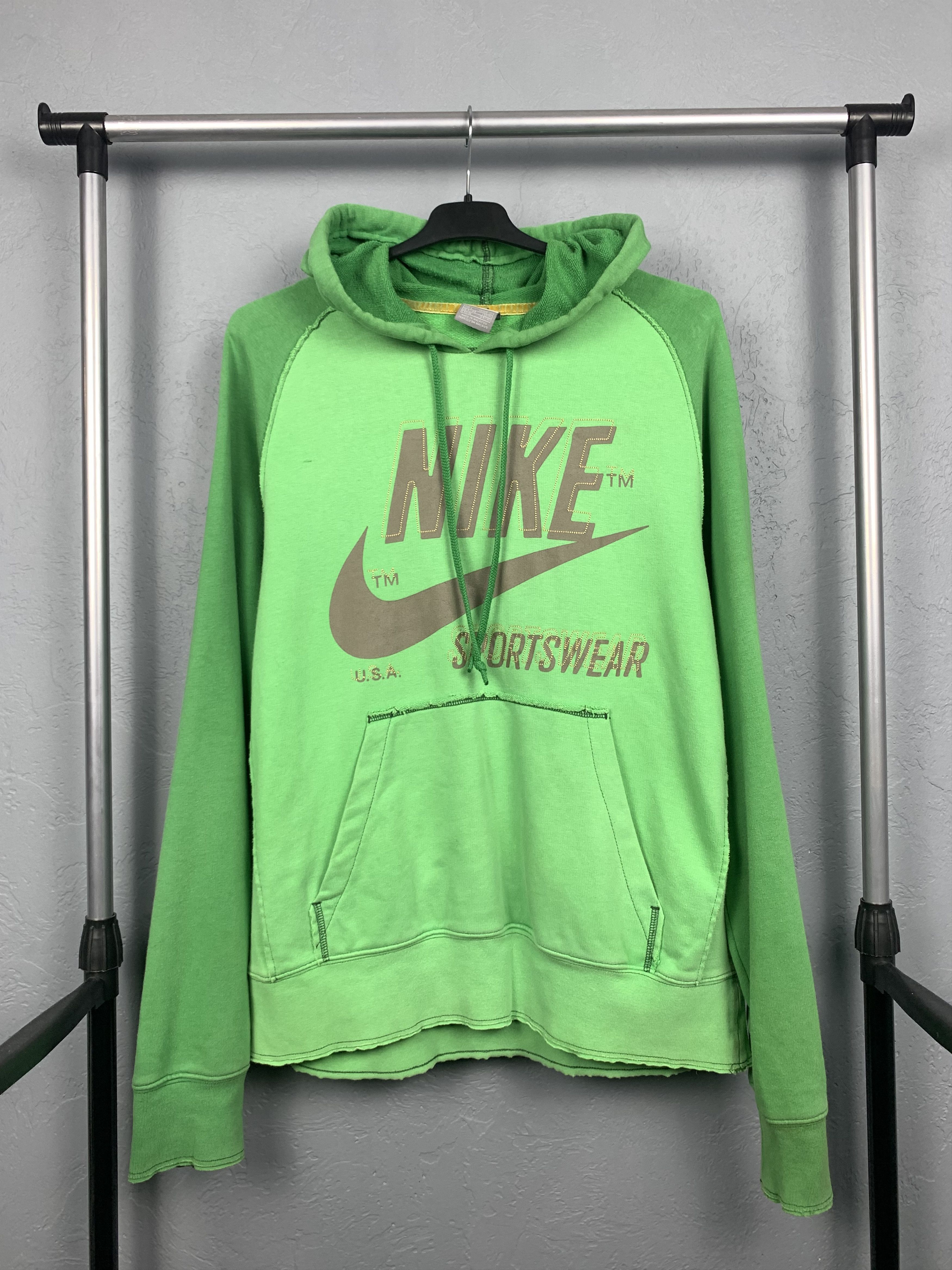 Nike Nike Vintage Mens Hoodie Y2K Swoosh Size US L / EU 52-54 / 3 - 1 Thumbnail