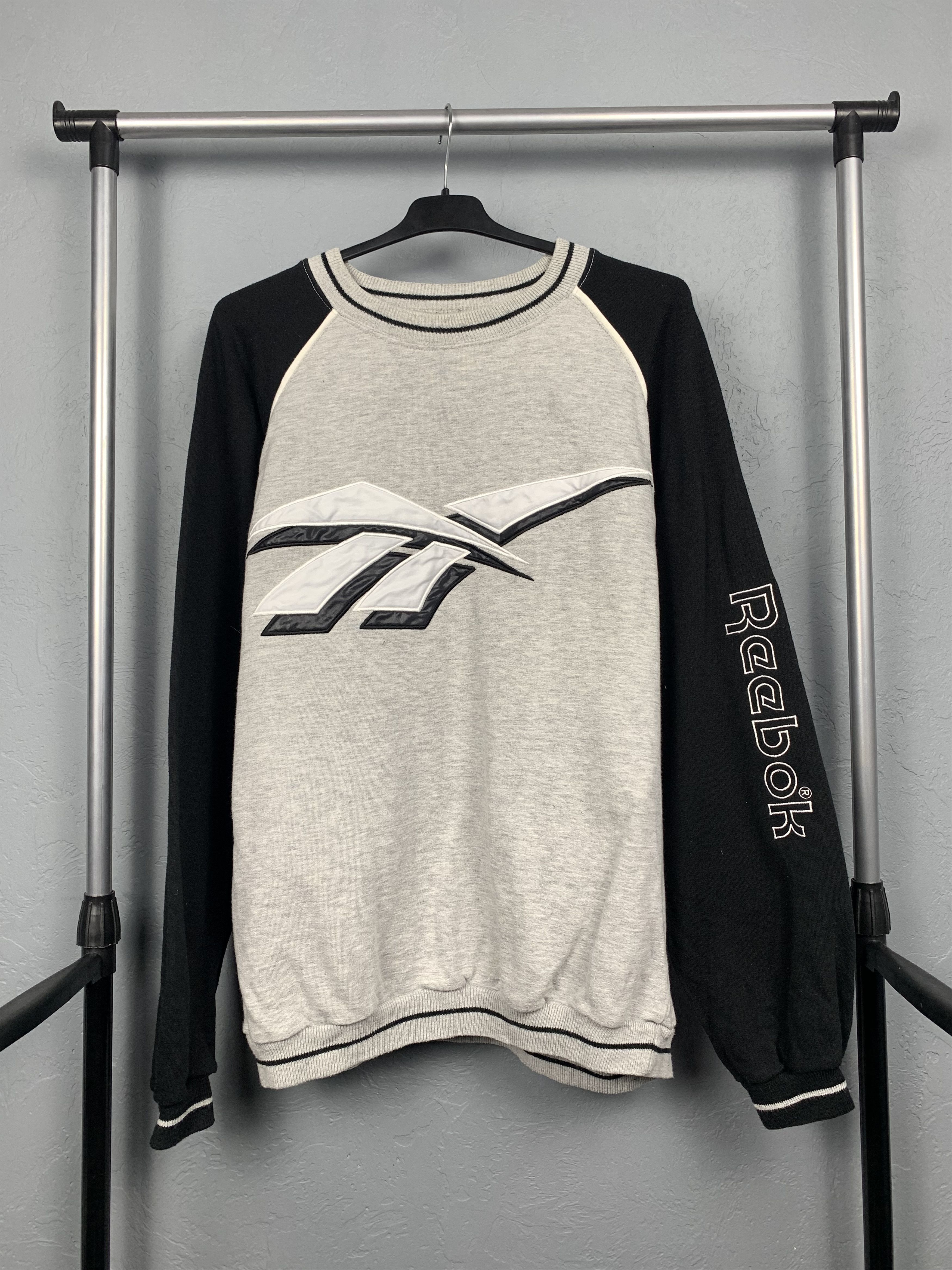 Reebok × Vintage Reebok Vintage Mens Sweatshirt 3d Logo Size US XL / EU 56 / 4 - 1 Thumbnail