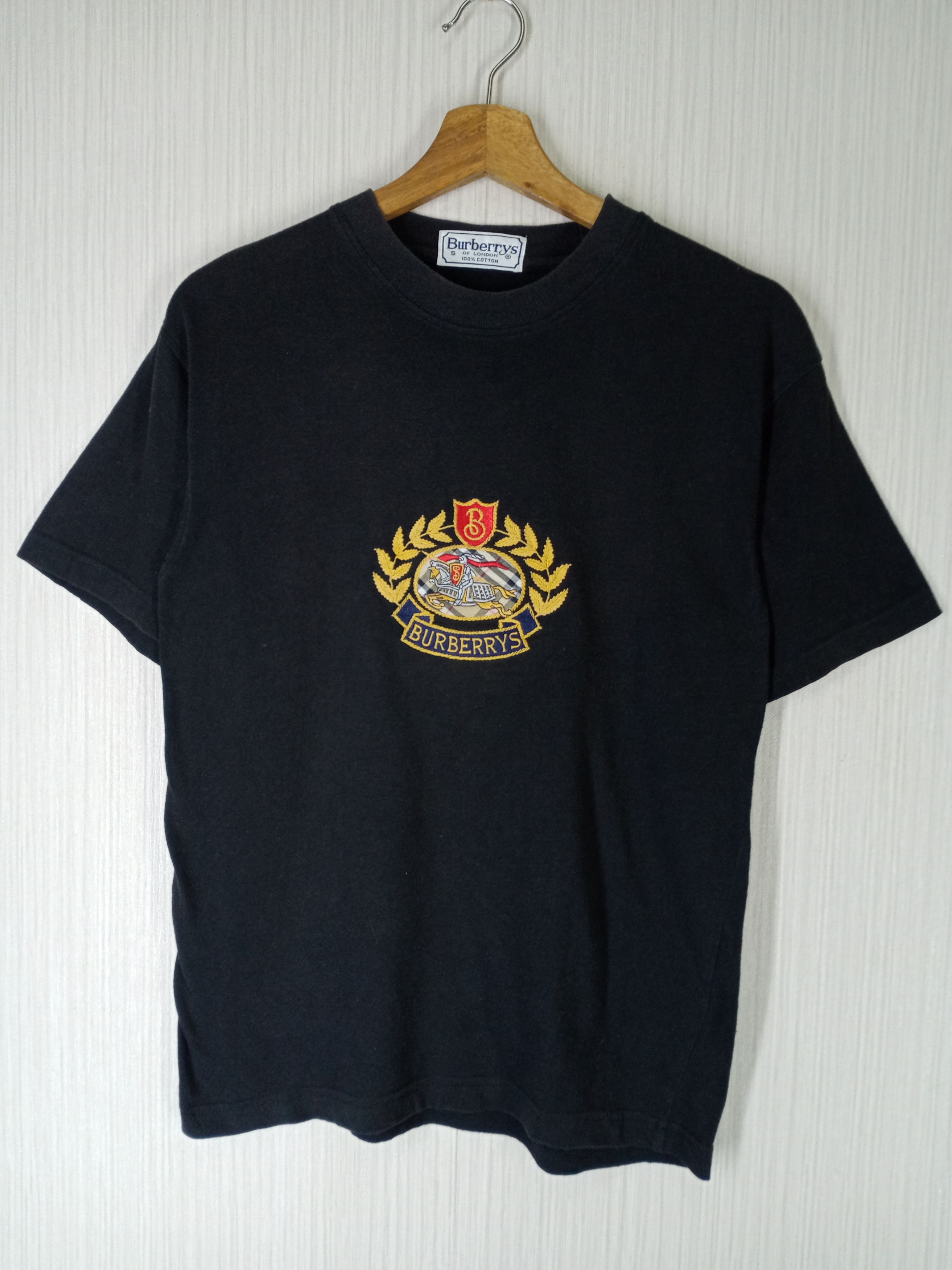 Burberry Rare Vintage 90s Burberry Embroidered Big Logo Tshirt Size US S / EU 44-46 / 1 - 2 Thumbnail