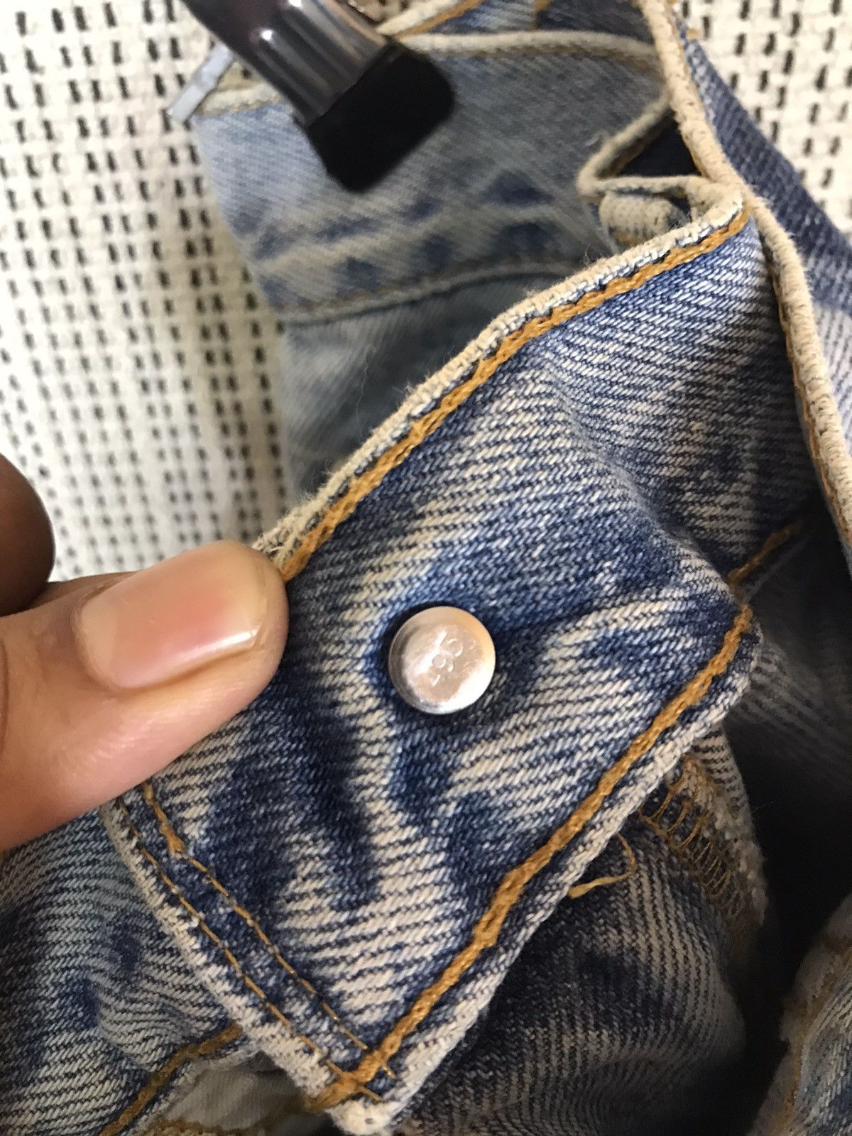 Levi's ‼️VTG LEVIS CROP SHORT CUSTOM PATCH‼️ Size US 30 / EU 46 - 7 Thumbnail